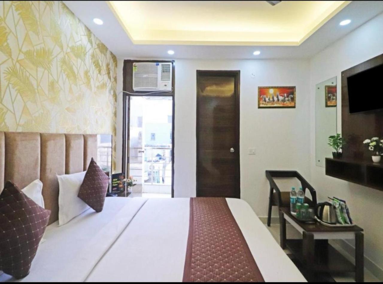 Hotel Vijaydeep Palace Near Delhi Airport Nova Deli Exterior foto